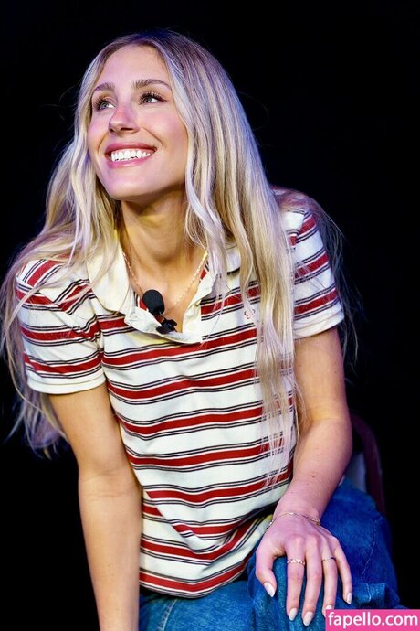 Lisa Gilroy model pornographic photo