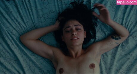 Blu Hunt nudes model pics