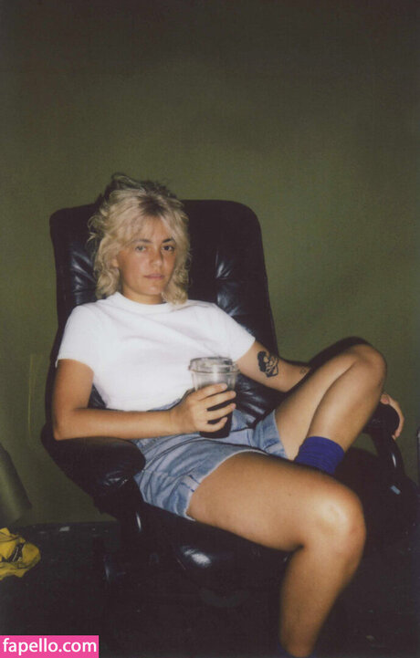 Blu Hunt erotic star img