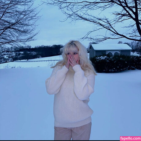 kayla wiggins art model galleries