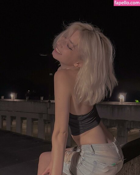 kayla wiggins pornstar erotic image