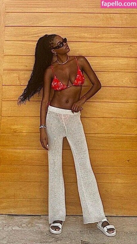 allieredmondd star porn images