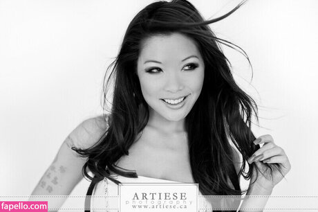 Stephanie Ly perfect star pics