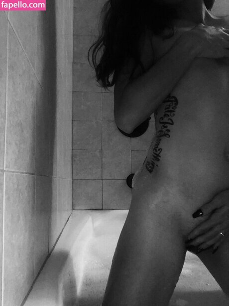 Kimiblair_ star free galleries