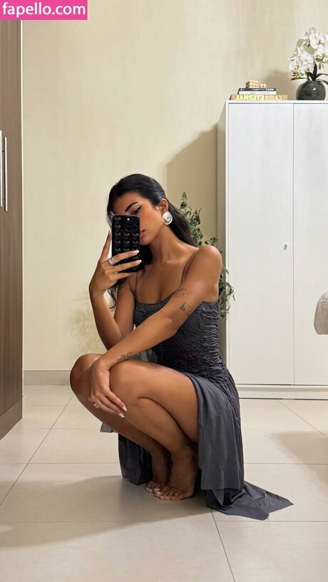 Iffat Marash pretty model img