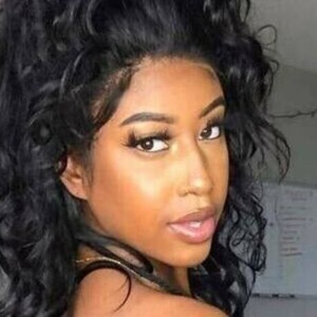 Yungnena sexy star images