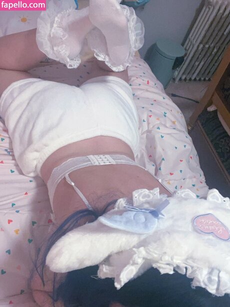 LittleNiiVT pornstar beautiful images