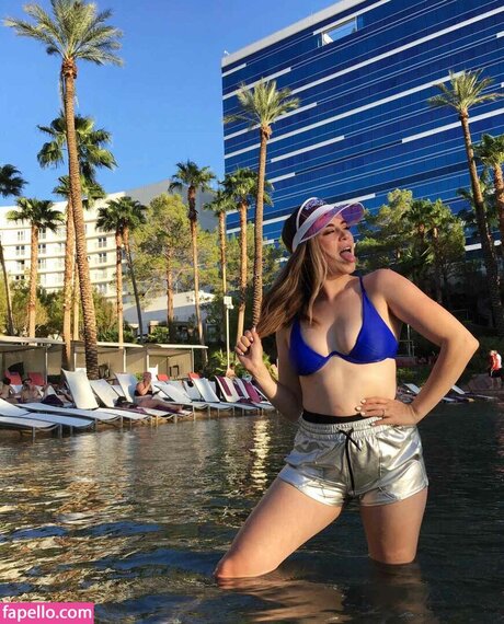 Sarah Whittle pornstar naked picture