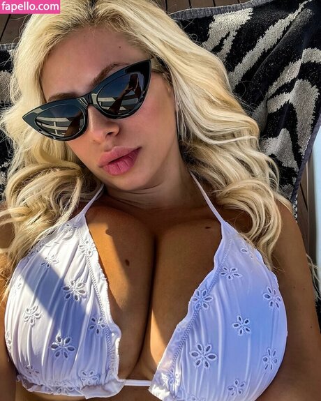 Carmen Caniglia pornstar art img