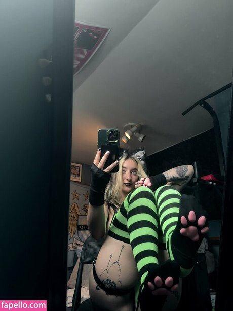 Myst1cnympho pretty star photos