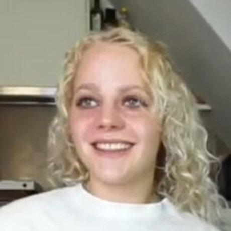 JuicyKiki model hot galleries