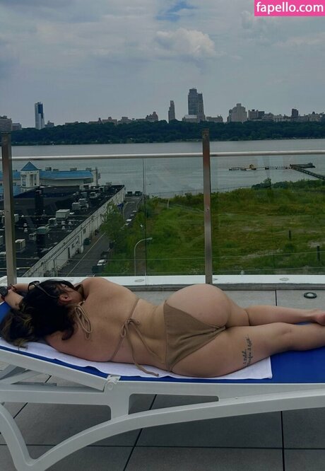 Mercedesthetrainer high quality model photo