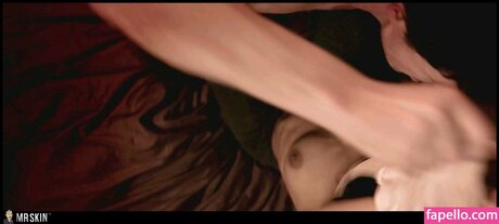 Elodie Yung model erotic picture