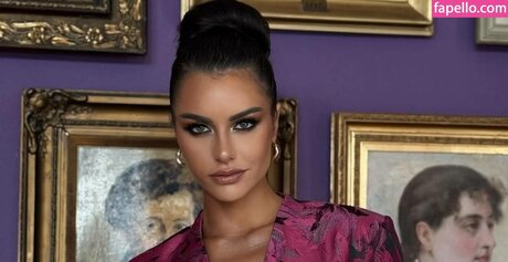 Emilia Dides nudes star img