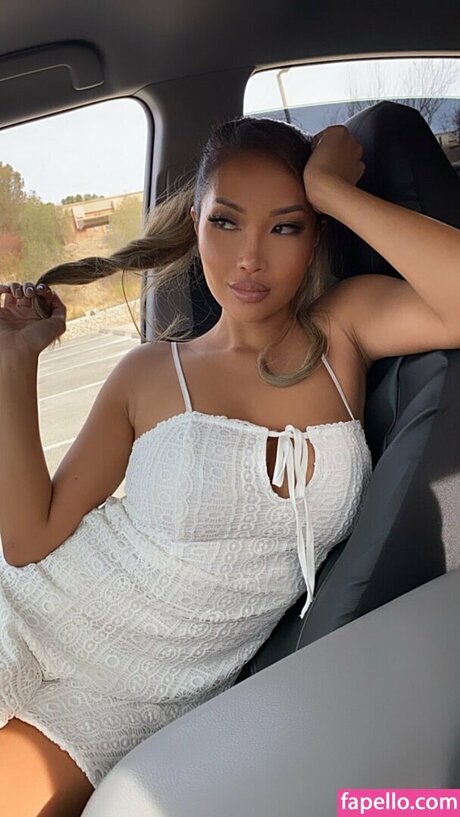 Miss Ria Santos star sexy photos