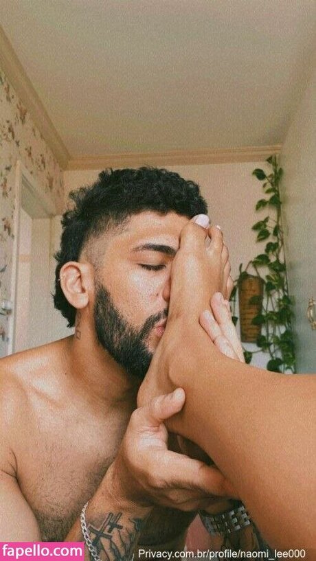 Laish Scully model free pics