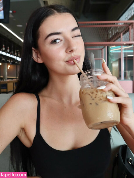 Chanel Soerholt nude model img