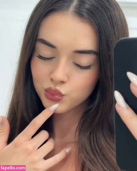 Chanel Soerholt perfect star img