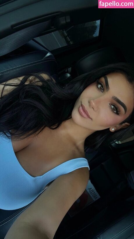 Zenoviajafar nude actress picture