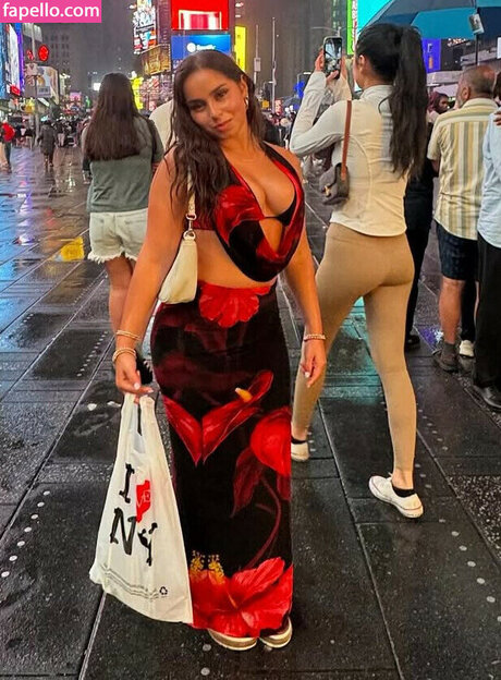 Elizabethvtriplett model nude img