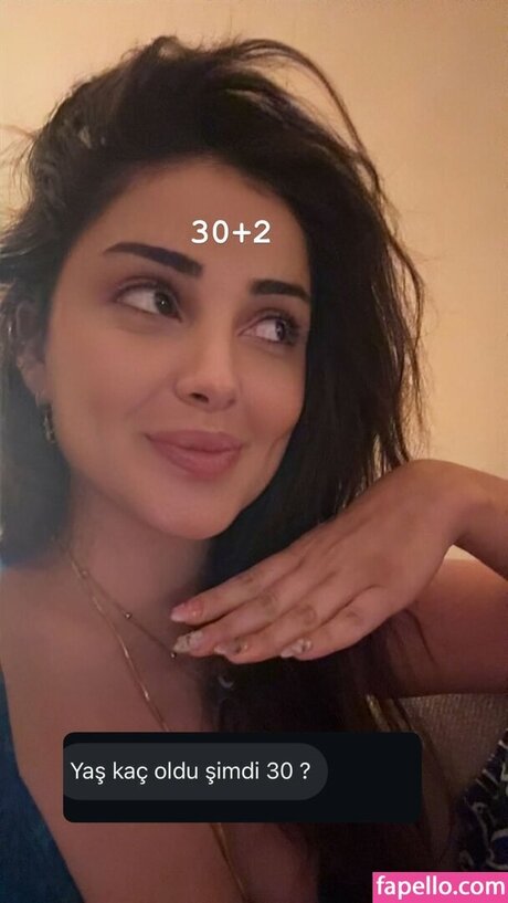 Deniz Ba da_ model hd pic