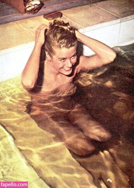 Grace Kelly high quality model pic