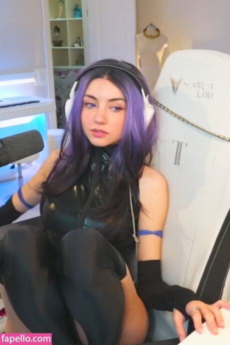 Bonnierabbit pornstar nude images