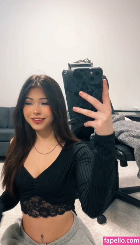 Chloe Oak model nude gallery