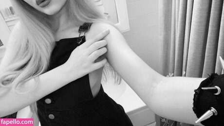 blonde wife onlyfans free nude pictures