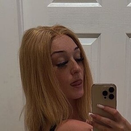 blondebarbixxx top model pictures