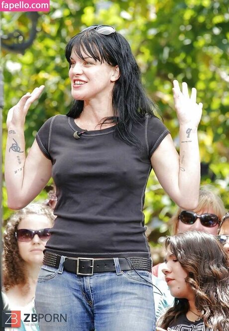 Pauley Perrette hot star galleries