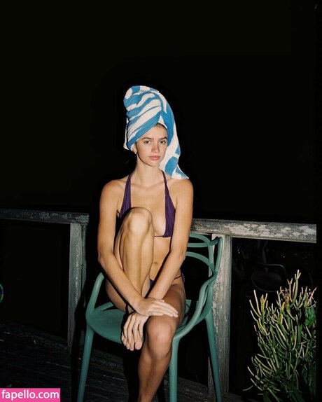 Sarah Hands perfect star pics