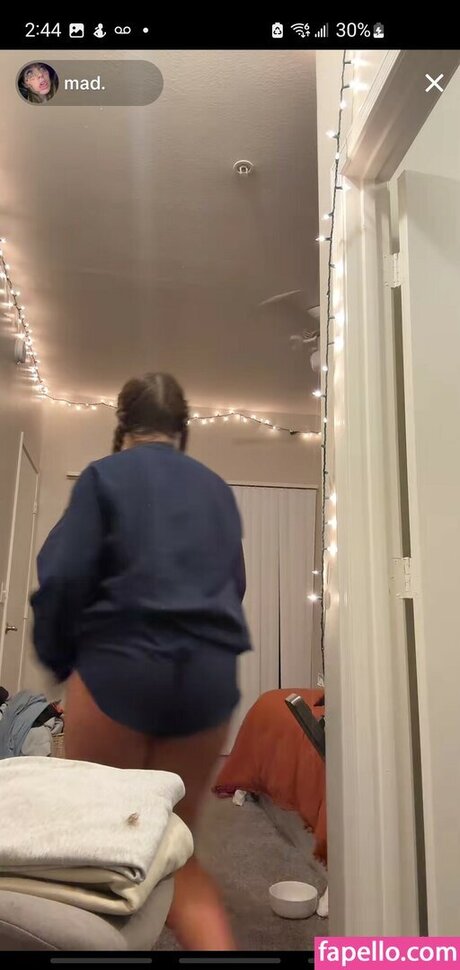 madisons the shit sex model pic