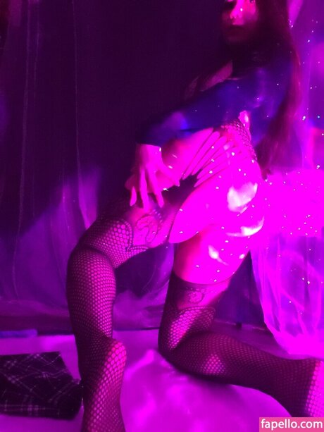 Eight Bit model top img