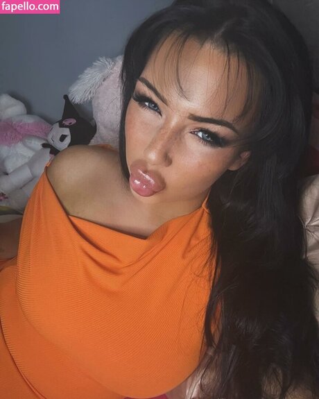 Plasticpoutmv hot pornstar pics