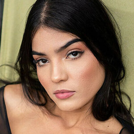 Bruna Valerio hot star gallery