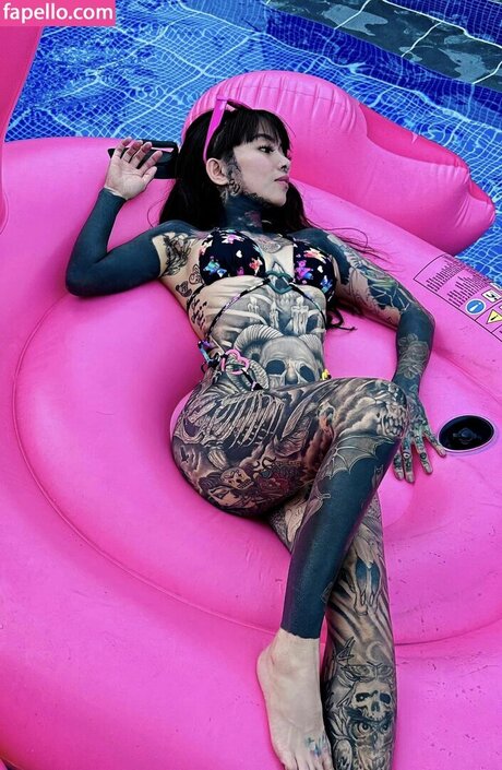 Angelie Pench star nude photo