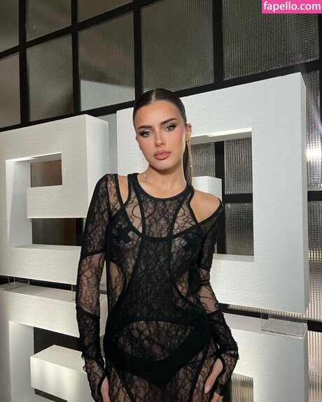 Mar Lucas model adult gallery