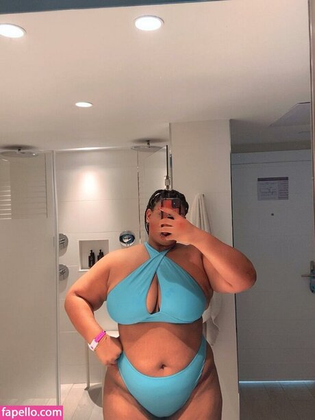 Airam Natt star sexy photos