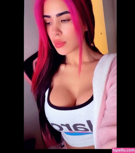 Kaah Muniz nude actress archive