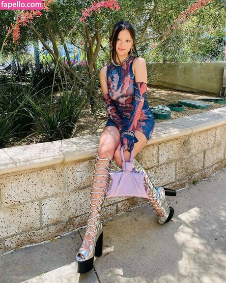 Lukita Maxwell star sexy photo