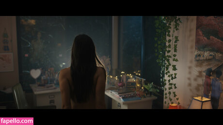 Lukita Maxwell model beautiful galleries