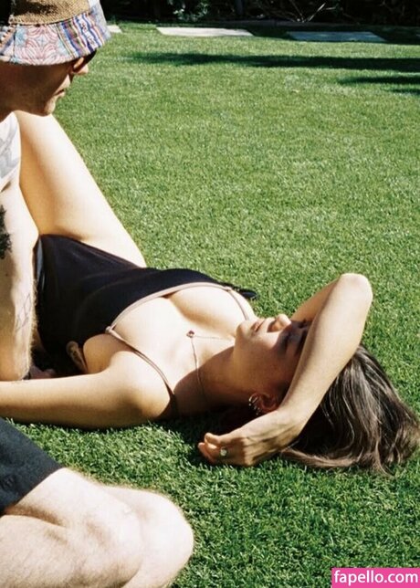 Lukita Maxwell model free pic