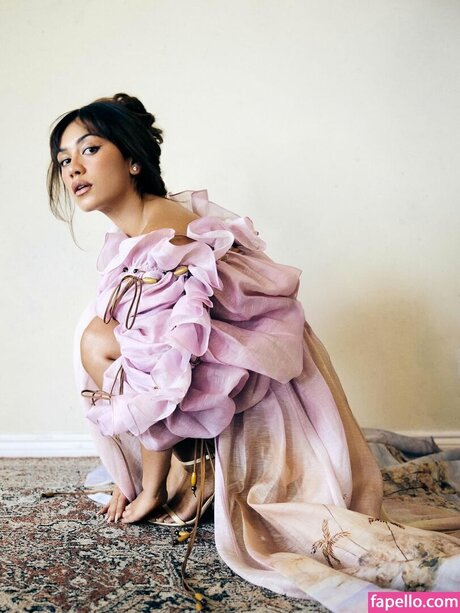 Luciane Buchanan hot star pictures