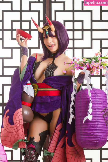 Ale Tanooki erotic star pictures