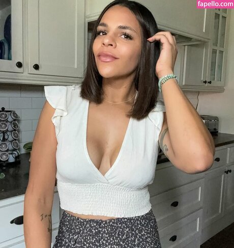 Amber Reacts perfect pornstar pictures