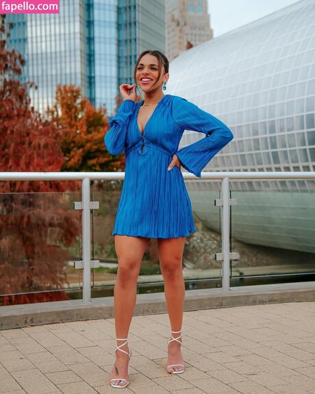 Amber Reacts pretty actress photos