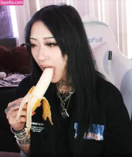 eggspringroll porn model photos