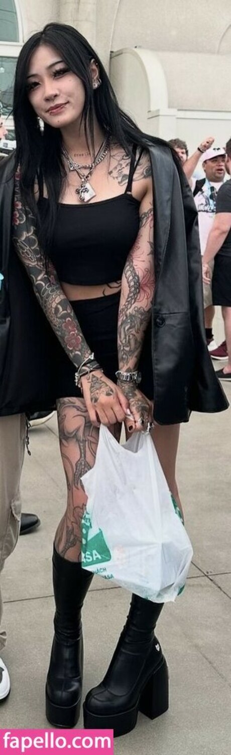 eggspringroll naked pornstar galleries