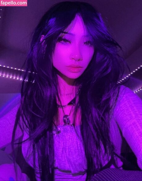 eggspringroll pretty model photo